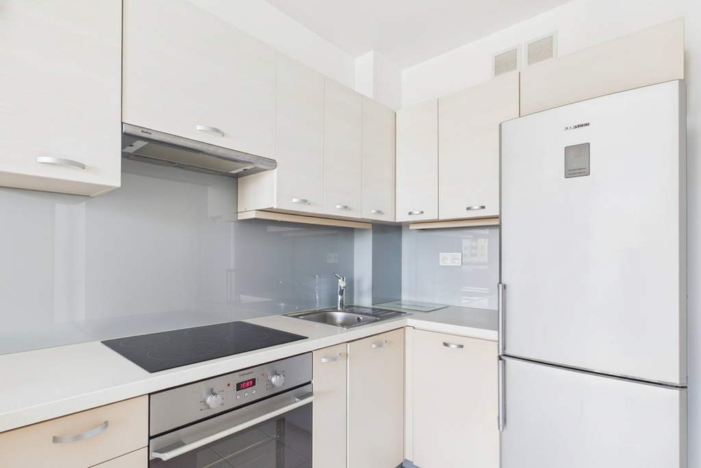 2 pokoje | Wynajem | 800m METRO KONDRATOWICZA